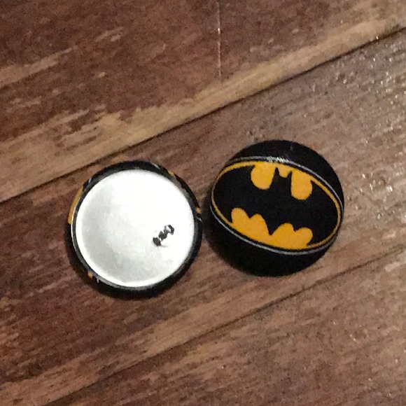 Batman Earrings - Picture 2 of 2